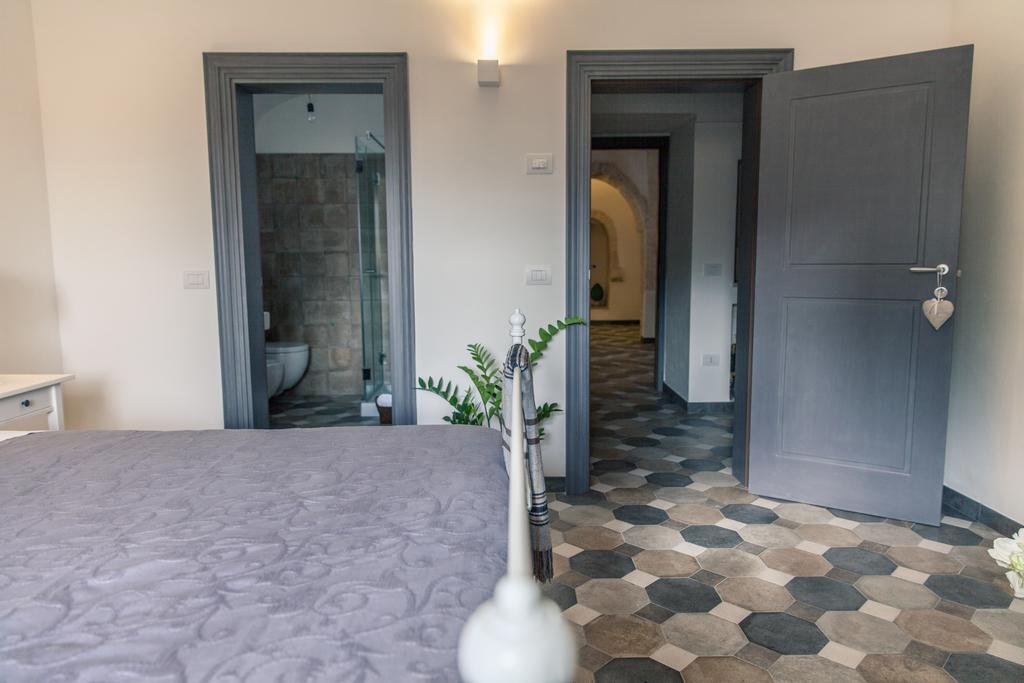 Marinella Suite Home Locorotondo Exterior photo